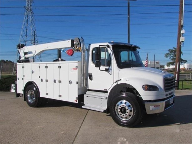 Western Star Box Trucks Full Angle